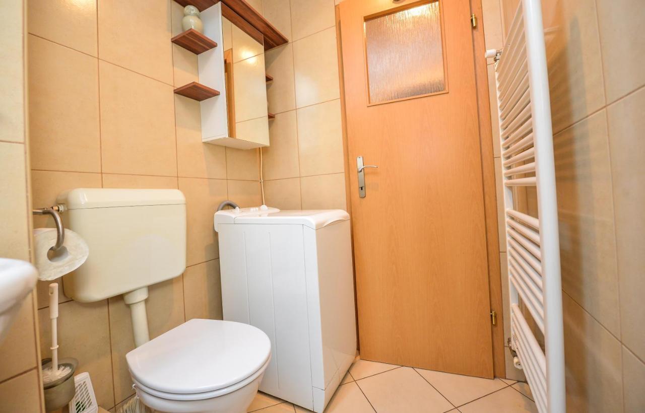 Victoriei_majestic Apartment *